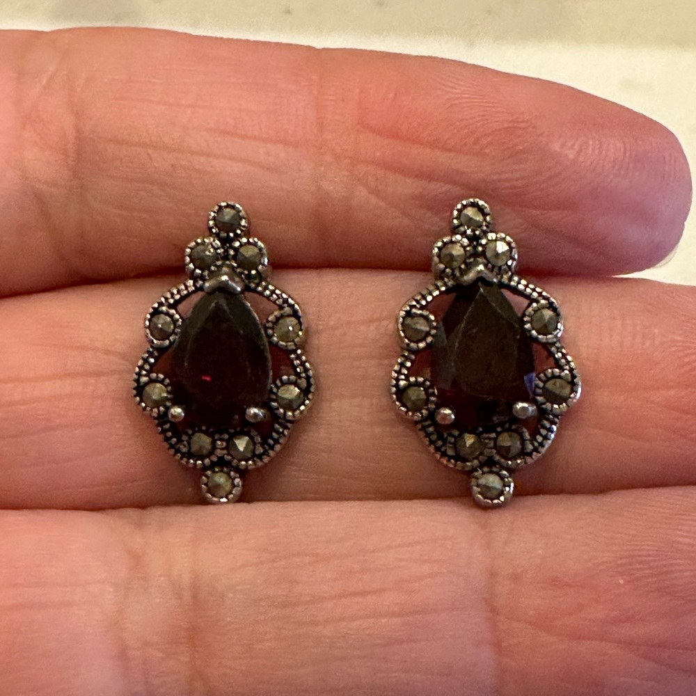 Sterling Silver .925 Marcasite earrings w/ genuine garnet center